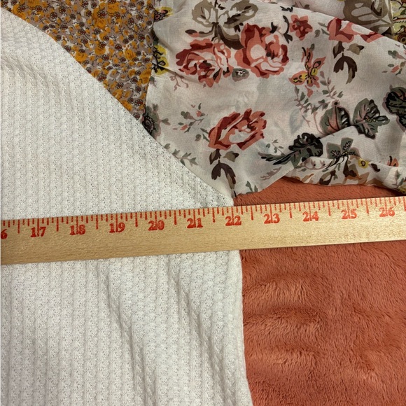 Umgee White Blouse with Multicolor Floral Sleeves - Picture 4 of 8